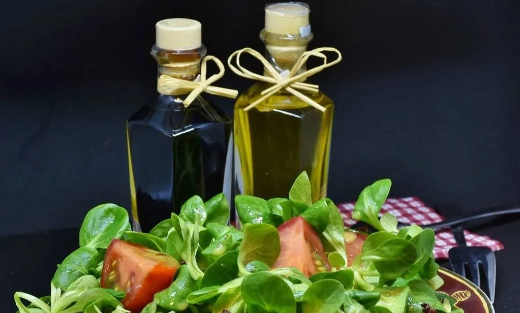 Quelles huiles pour accompagner une salade